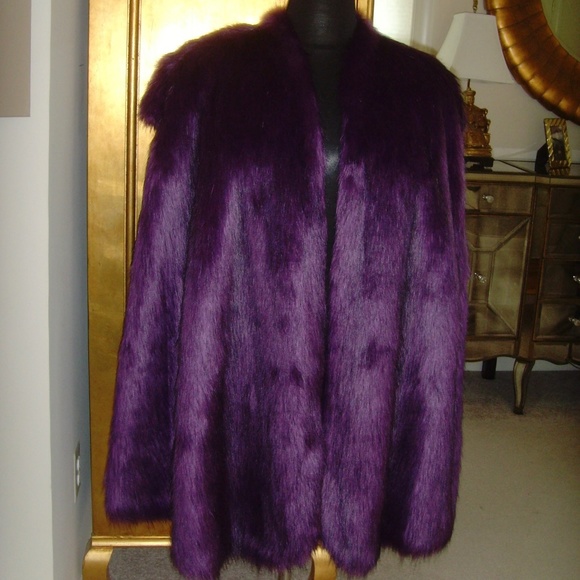 Fabulous Faux Fur Swing Style Vest Long Pile) - Picture 7 of 16